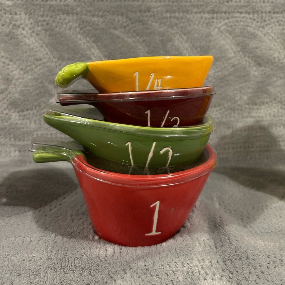 New Rae Dunn Vegetable Measuring Cups